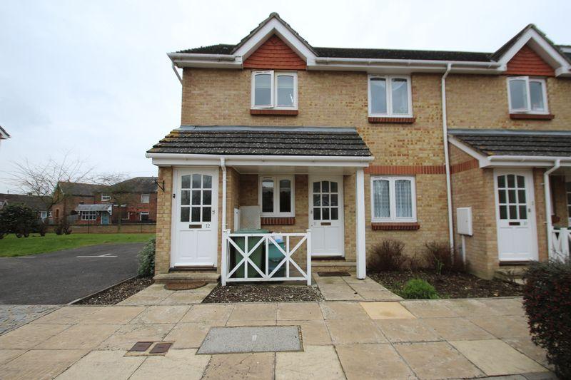 The Ridings, Paddock Wood, Tonbridge 2 bed apartment £800 pcm (£185 pw)