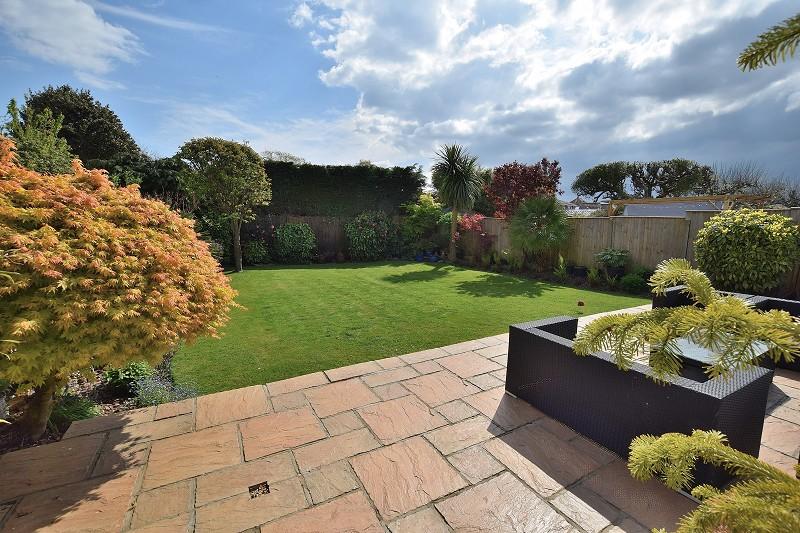 Pinewood Road, Hordle, Lymington... 3 bed detached house £575,000