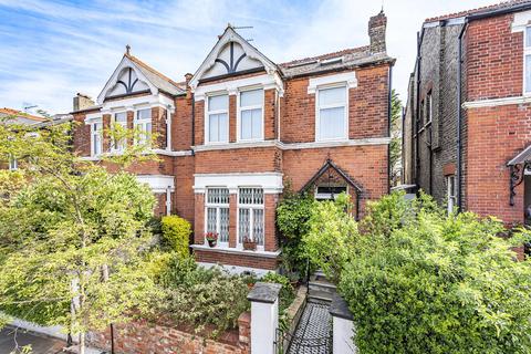 44a Sarre Road, London, NW2 3SL