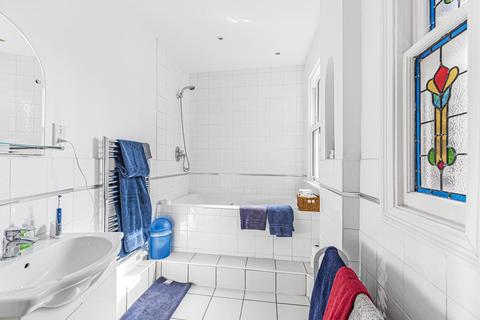 44a Sarre Road, London, NW2 3SL