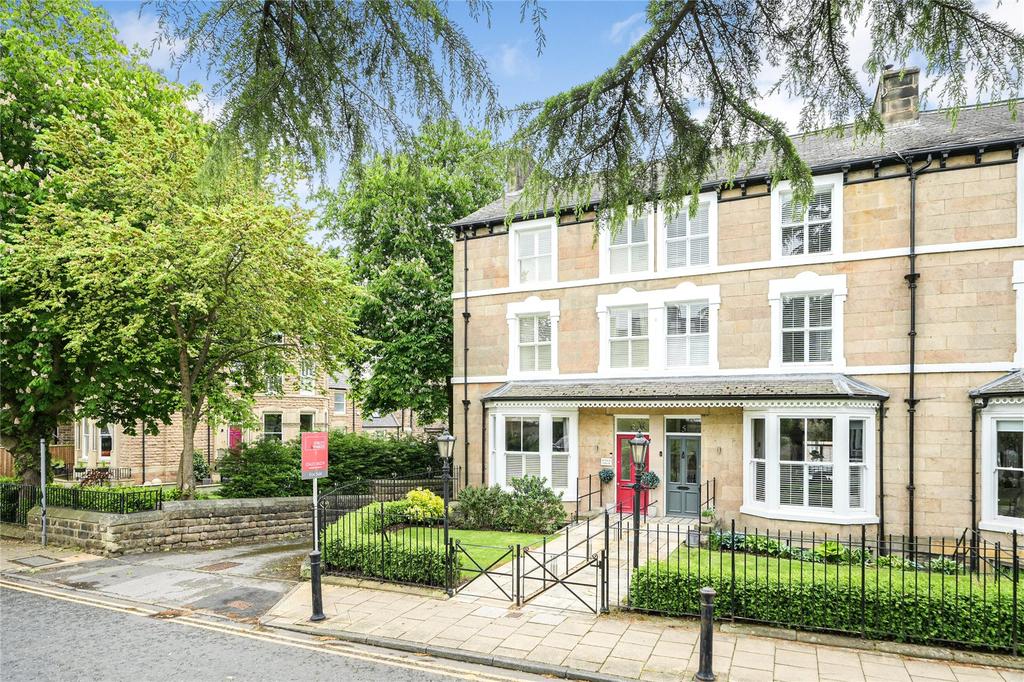 3 Swan Road