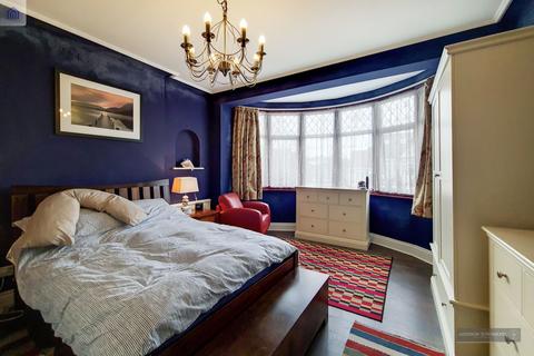 51 Vicars Moor Lane, London, N21 2QN