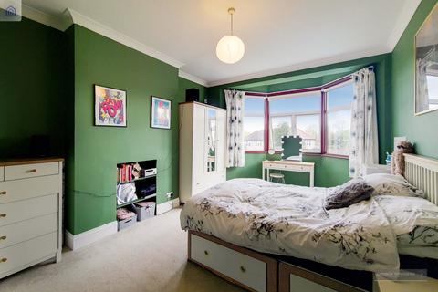 51 Vicars Moor Lane, London, N21 2QN