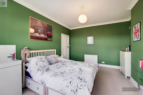 51 Vicars Moor Lane, London, N21 2QN