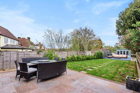5 Layhams Road, West Wickham, BR4 9HD