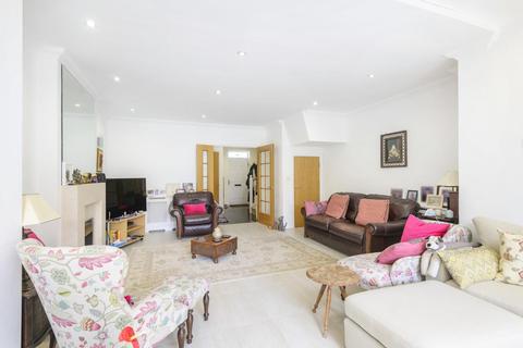 8 Rawlings Close, Beckenham, BR3 3GR