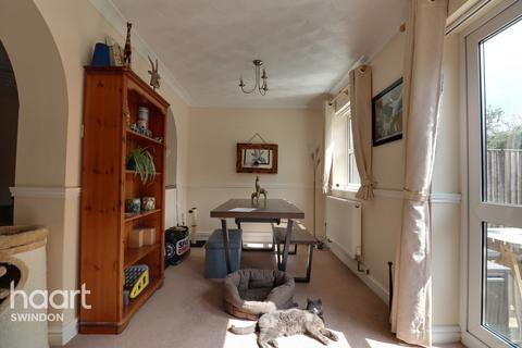 12 Highmoor Copse, Peatmoor, Swindon, SN5 5AB