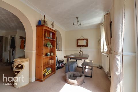 12 Highmoor Copse, Peatmoor, Swindon, SN5 5AB
