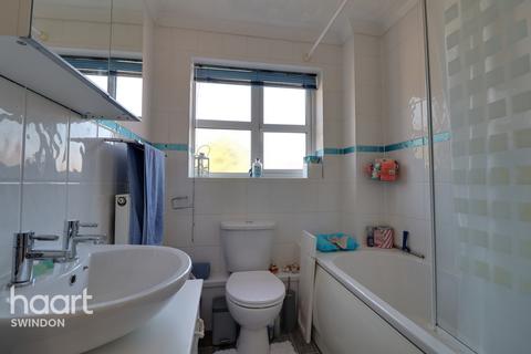 12 Highmoor Copse, Peatmoor, Swindon, SN5 5AB