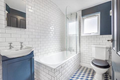 16 Howson Road, London, SE4 2AS