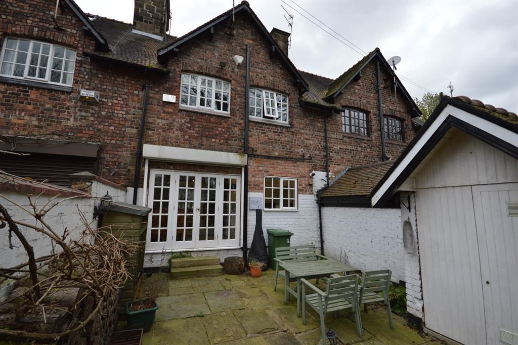The Green, Worsley, Manchester 2 bed cottage £1,300 pcm (£300 pw)