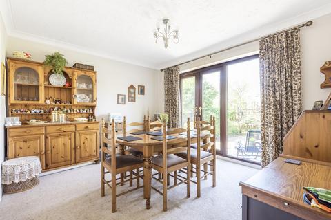 4 bedroom detached house for sale - Meadowcroft Close, Otterbourne, Winchester, Hampshire, SO21