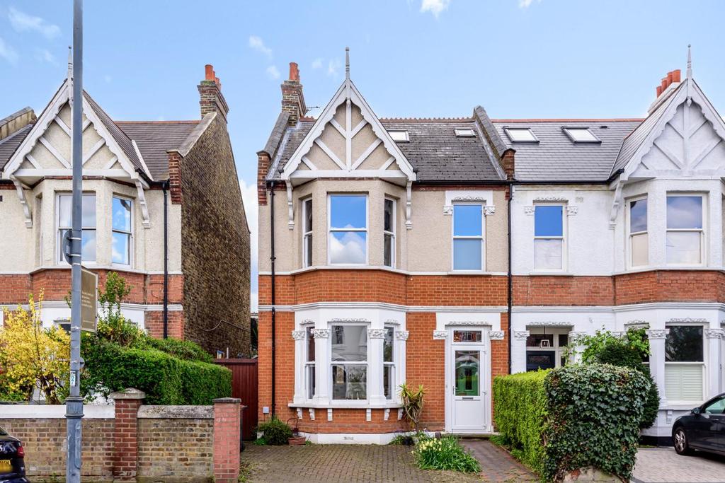 Queens Road, Wimbledon 4 bed semidetached house £1,350,000