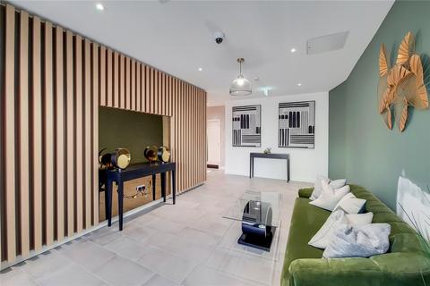 3 bedroom penthouse to rent, Rothesay House, 23 Glenthorne Road, Sovereign Court, Hammersmith, London, W6