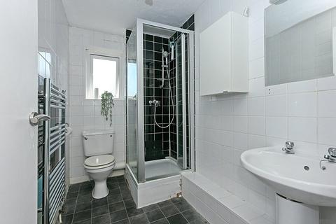 19 Yeates Drive, Kemsley, Sittingbourne, ME10 2UH