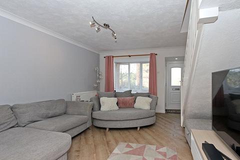 19 Yeates Drive, Kemsley, Sittingbourne, ME10 2UH