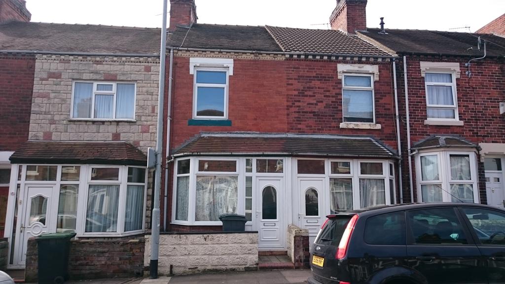 Warrington Road, StokeonTrent ST1 2 bed terraced house £99,950