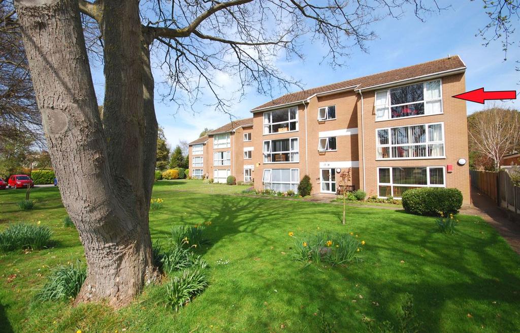 39 Alpha Road, Birchington 2 bed apartment £199,995
