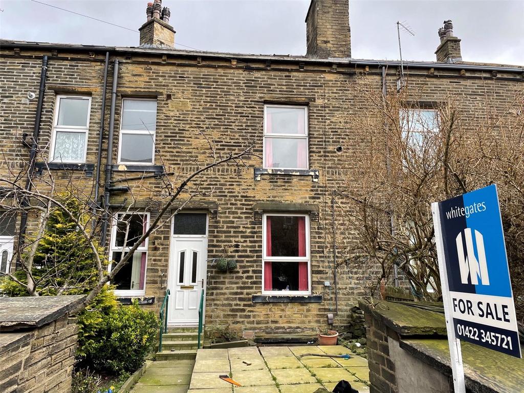 Chestnut Street, Halifax, HX1 3 bed terraced house £75,000