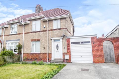 3 bedroom semi-detached house for sale - Newcastle Road, Monkwearmouth, Sunderland, Tyne and Wear, SR5 1JH