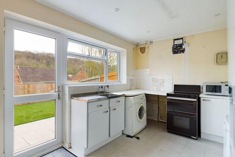 20 Lapwing Close, South Croydon, CR2 8TD