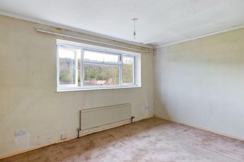 20 Lapwing Close, South Croydon, CR2 8TD