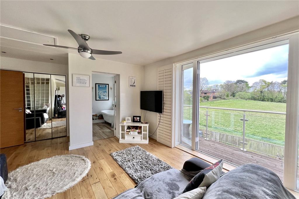 Main Bedroom
