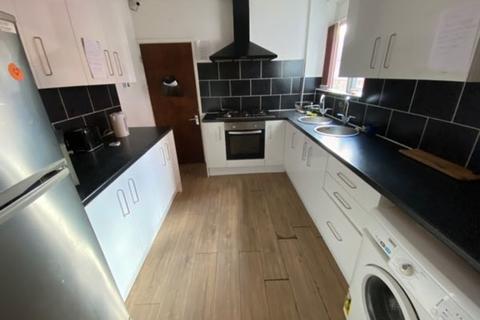 6 bedroom terraced house to rent - Queensland Avenue, Earlsdon, Coventry, CV5 8FE