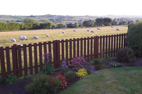 4 Heol Llidiard, Llangan, Bridgend, CF35 5DS