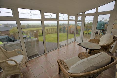 4 Heol Llidiard, Llangan, Bridgend, CF35 5DS