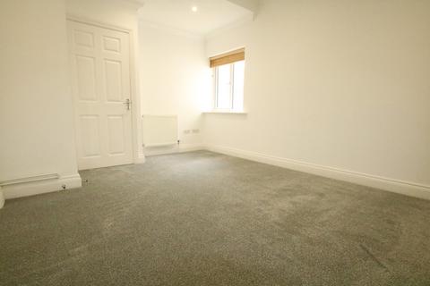 2 bedroom ground floor flat to rent, Blake Road, East Croydon