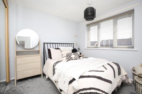 19 Dovestone, Wilnecote, Tamworth, B77 4PB