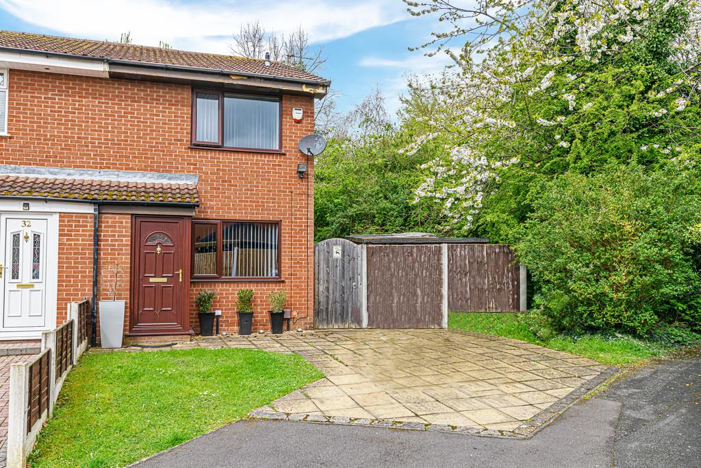 Livingstone Close, Old Hall... 2 bed semidetached house £180,000