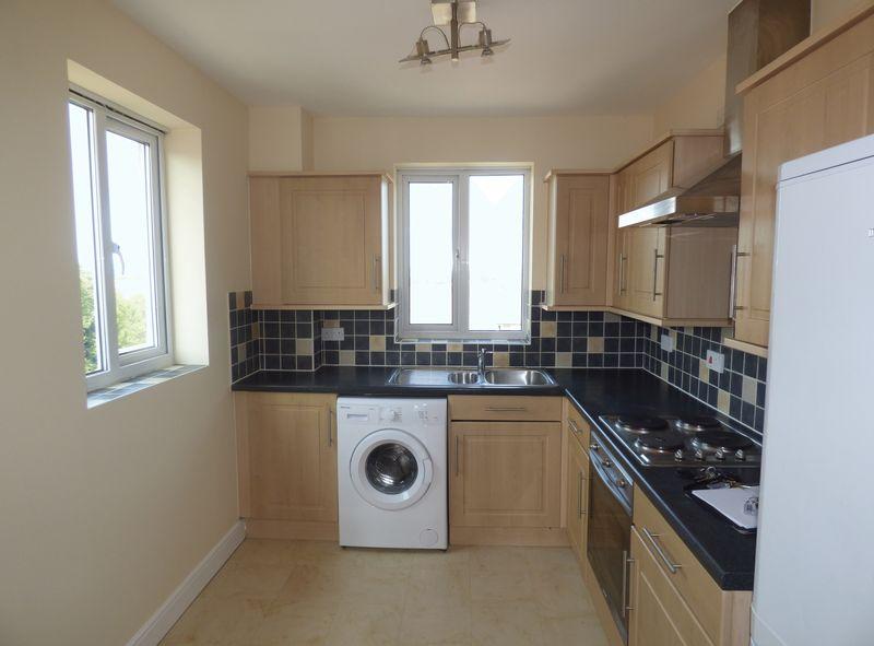 Singleton, Ashford, Kent 2 bed apartment £725 pcm (£167 pw)