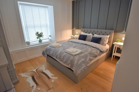 4 bedroom maisonette for sale - 2 Connaught House, Warren St Tenby