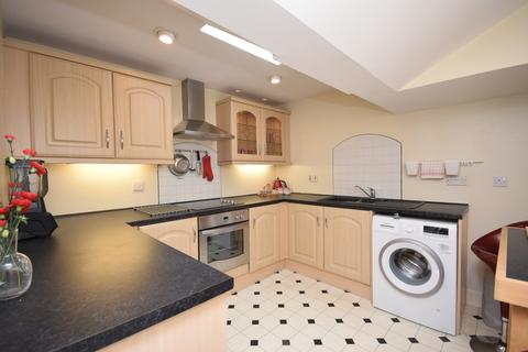 Flat 5, Imrie Court Back Street, Bridge Of Earn, Perth, PH2 9AE
