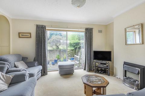 7 Curling Vale, Guildford, GU2 7PJ
