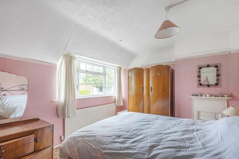 7 Curling Vale, Guildford, GU2 7PJ