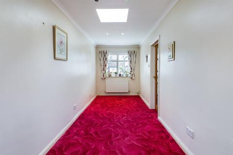47 Jubilee Drive, Ruislip, HA4 0PA