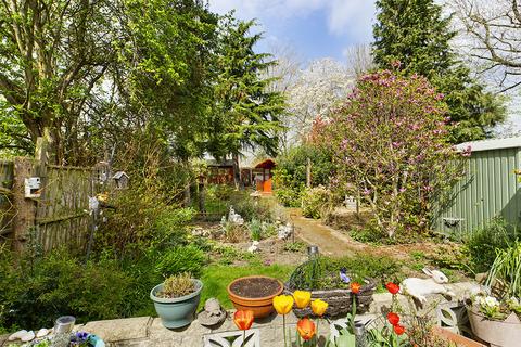 47 Jubilee Drive, Ruislip, HA4 0PA