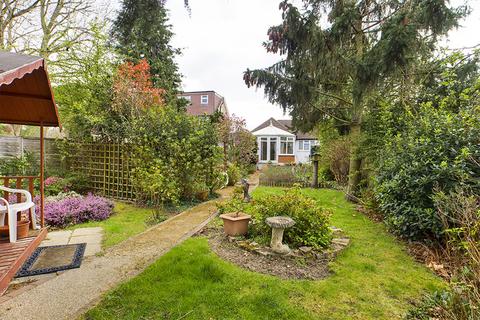 47 Jubilee Drive, Ruislip, HA4 0PA