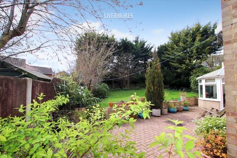 24 Cedar Drive, Sutton At Hone, Dartford, DA4 9EN