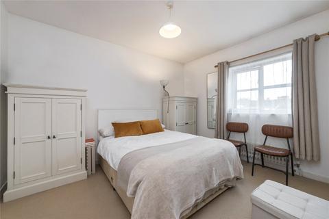 2 bedroom flat to rent, West Ham Lane, London