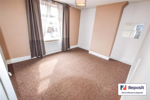 3 bedroom end of terrace house to rent, Martin Street, Salford, M5