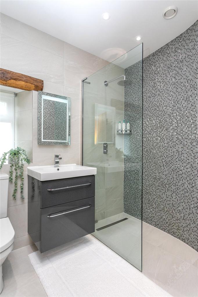 Ensuite