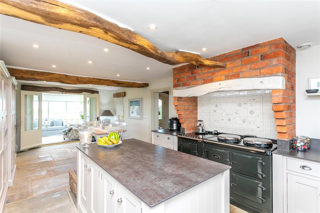 Dining/Kitchen
