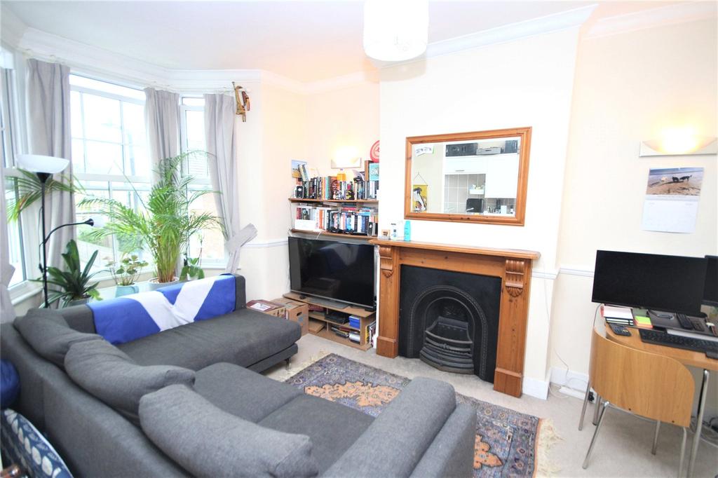 Cambray Road, Balham, SW12 2 bed apartment £1,750 pcm (£404 pw)
