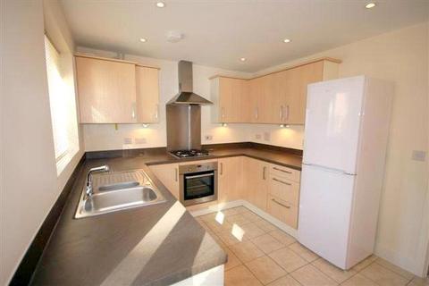 4 bedroom link detached house to rent, Barncroft Drive, Lindfield