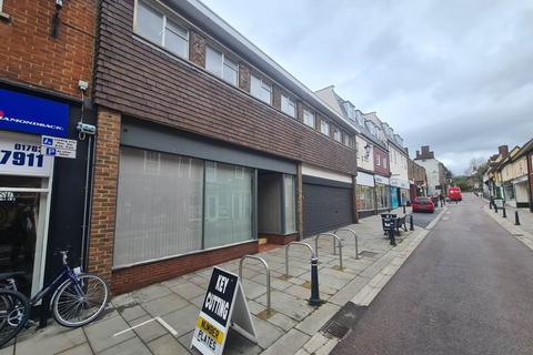 Property to rent, High Street, Royston,