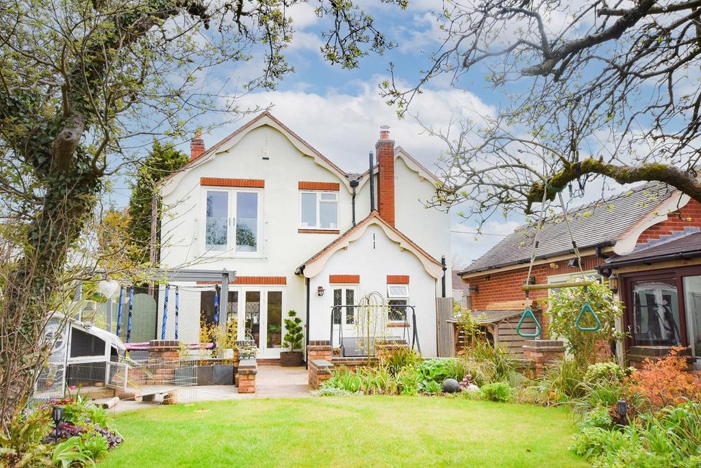 Rugeley Road, Burntwood, WS7 3 bed detached house for sale £625,000